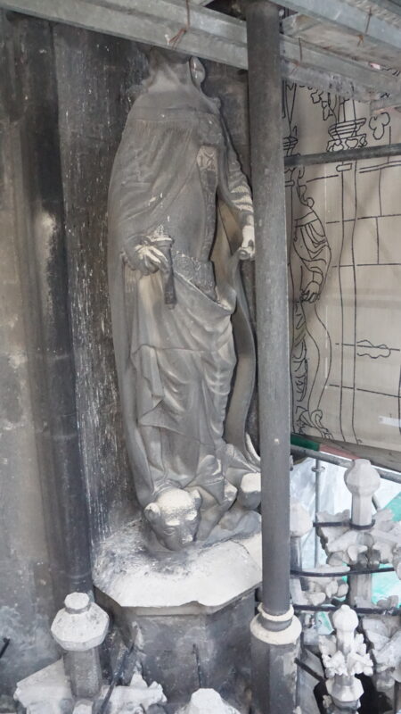 Fassade / Baldachin mit Statue/Kopie Johanna von Pfirt · Rechte: Archiv der Dombauhütte St.Stephan